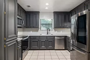 26 Fairway Ln, Meadowlakes, TX 78654 - Photo 10