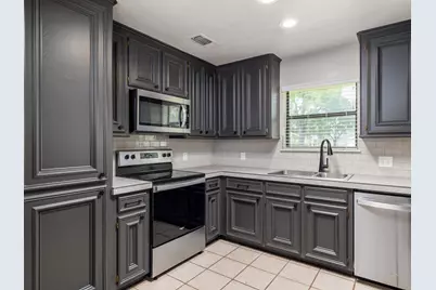 26 Fairway Ln, Meadowlakes, TX 78654 - Photo 12