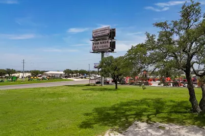 5526 N U.S. Highway 281, Marble Falls, TX 78654 - Photo 8