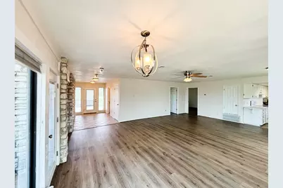 302 Dogie  #B Drive, Horseshoe Bay, TX 78657 - Photo 10