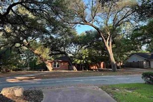 1104 Arbor Ln, Marble Falls, TX 78654 - Photo 2