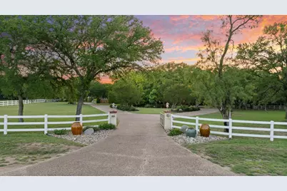 412 E Haney Trace Street, Horseshoe Bay, TX 78657 - Photo 1