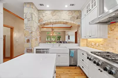 412 E Haney Trace Street, Horseshoe Bay, TX 78657 - Photo 18