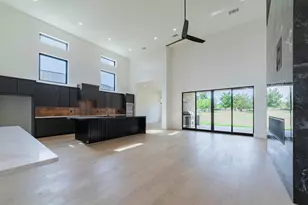 125 Azalea Loop, Horseshoe Bay, TX 78657 - Photo 2