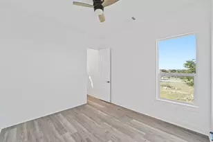 100 W Up There Rd, Horseshoe Bay, TX 78657 - Photo 20