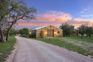 259 Chimney Cove Dr, Marble Falls, TX 78654 - Photo 4