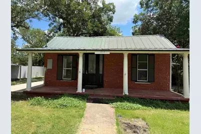 407 S Main Street, Burnet, TX 78611 - Photo 1