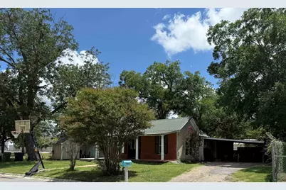 407 S Main Street, Burnet, TX 78611 - Photo 2