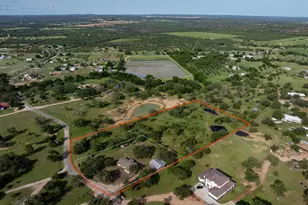 711 Oak Forest, Marble Falls, TX 78654 - Photo 4