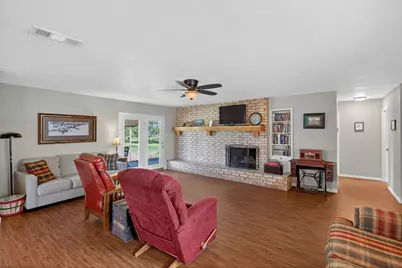 711 Oak Forest, Marble Falls, TX 78654 - Photo 8