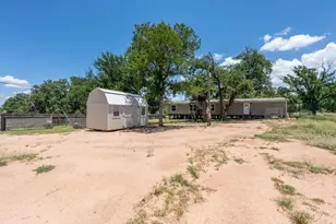 636 South St, Tow, TX 78672 - Photo 4