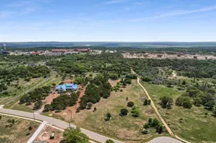 2201 Parkview Dr, Marble Falls, TX 78654 - Photo 2