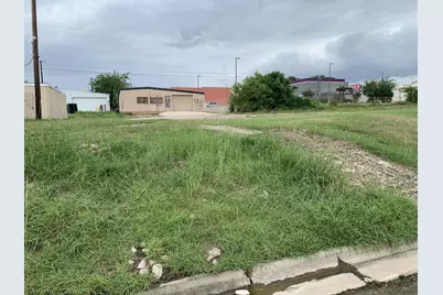 1507 Ninth Steet, Marble Falls, TX 78654 - Photo 2