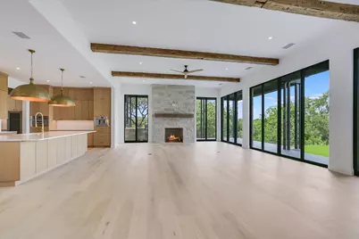 138 Coralberry, Horseshoe Bay, TX 78657 - Photo 4