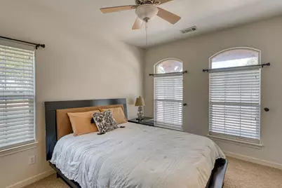1050 Twisted Oak, Horseshoe Bay, TX 78657 - Photo 14