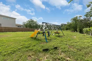 405 E Brier Ln, Burnet, TX 78611 - Photo 12