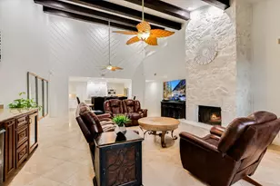 510 Lucy Ln, Horseshoe Bay, TX 78657 - Photo 4