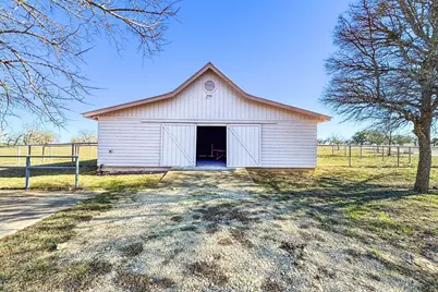 556 Cliff View Loop, Harper, TX 78631 - Photo 22