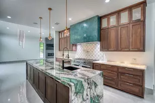 405 Bay W Blvd, Horseshoe Bay, TX 78657 - Photo 8