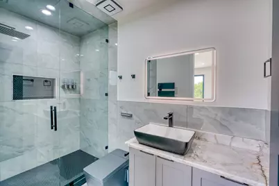 405 Bay West Blvd, Horseshoe Bay, TX 78657 - Photo 18