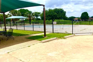 149 Broadmoor, Meadowlakes, TX 78654 - Photo 18