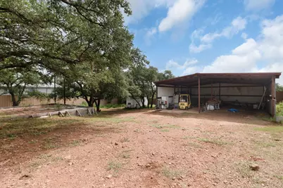 609 W Leon, Llano, TX 78643 - Photo 12