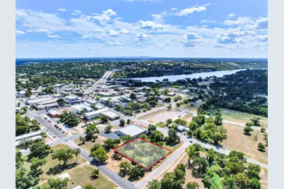 307 Avenue K, Marble Falls, TX 78654 - Photo 1