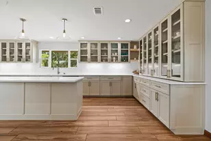 901 Timber Ridge Rd, Marble Falls, TX 78654 - Photo 14