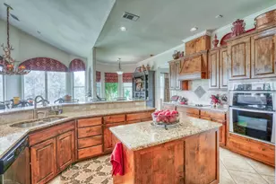 1105 Hi Fault, Horseshoe Bay, TX 78657 - Photo 12