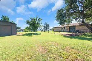208 Iris Ln, Buchanan Dam, TX 78609 - Photo 26