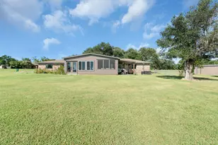 208 Iris Ln, Buchanan Dam, TX 78609 - Photo 26