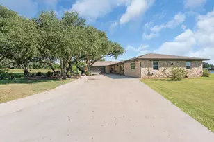 208 Iris Ln, Buchanan Dam, TX 78609 - Photo 30