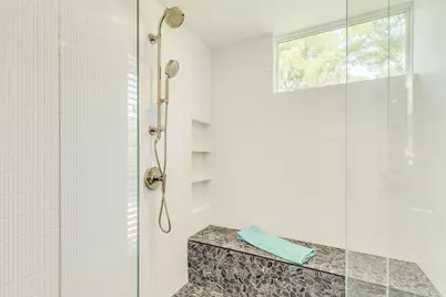 214 Island Lodges Dr, Buchanan Dam, TX 78609 - Photo 12