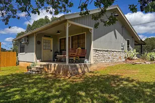 384 Wild Oak Dr, Llano, TX 78643 - Photo 1