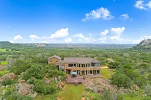 311 Granite Circle 10, Burnet, TX 78611 - Photo 2