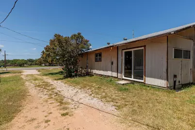 15918 E Highway 29, Buchanan Dam, TX 78609 - Photo 4