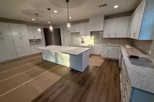 117 Mountain Dr, Horseshoe Bay, TX 78657 - Photo 4