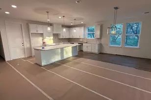 117 Mountain Dr, Horseshoe Bay, TX 78657 - Photo 2