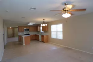 95 E Wildflower, Marble Falls, TX 78654 - Photo 4