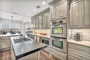 407 Island Dr, Horseshoe Bay, TX 78657 - Photo 10