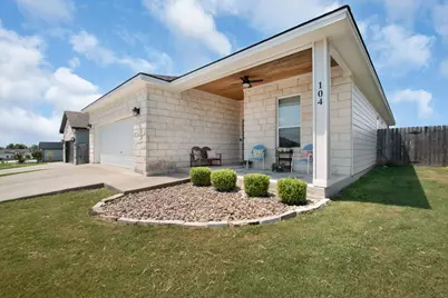 104 N Thomas Cove, Burnet, TX 78611 - Photo 2