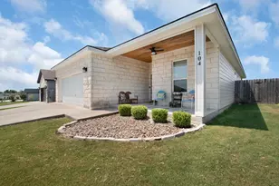 104 N Thomas Cove, Burnet, TX 78611 - Photo 2