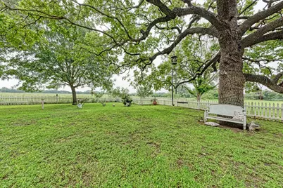 7800 County Road 210, Bertram, TX 78605 - Photo 6