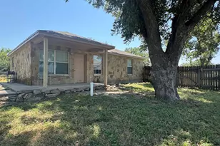 200 N 7th St, Lometa, TX 76853 - Photo 16