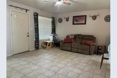 200 N 7th Street, Lometa, TX 76853 - Photo 4