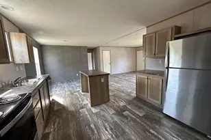 134 E Castlelake Dr, Granite Shoals, TX 78654 - Photo 6