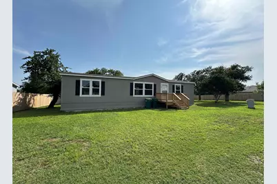 134 E Castlelake Drive, Granite Shoals, TX 78654 - Photo 2