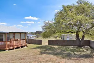 243 E Flag Creek Ranch Rd, Llano, TX 78643 - Photo 14