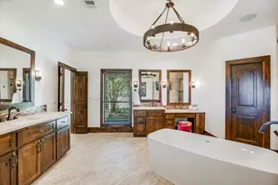 104 The Hills Ln, Horseshoe Bay, TX 78657 - Photo 12