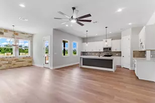 124 Draper Ln, Bertram, TX 78605 - Photo 6